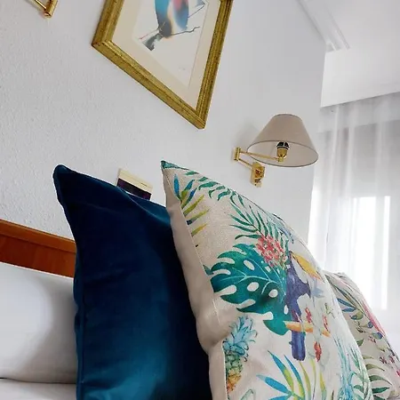 Uxarte -alojamiento, Restaurante Y Piscinas Arrasate/Mondragon