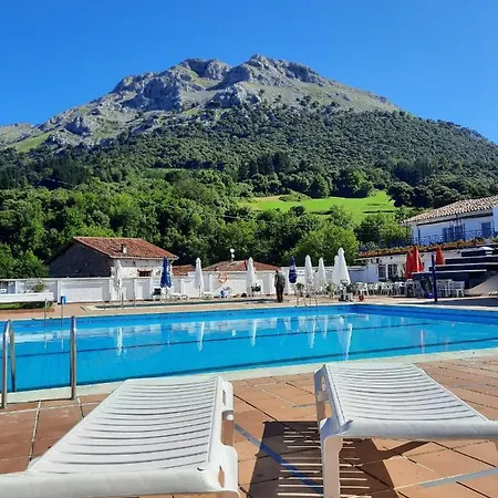 Uxarte -alojamiento, Restaurante Y Piscinas 2*