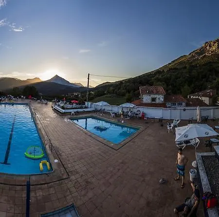 Pensión Uxarte -alojamiento, Restaurante Y Piscinas 2*