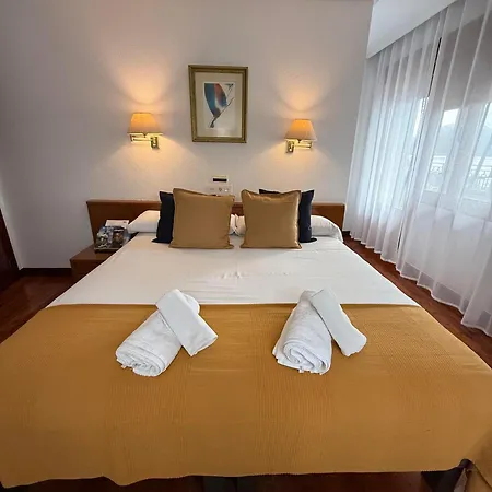 Uxarte -alojamiento, Restaurante Y Piscinas Affittacamere