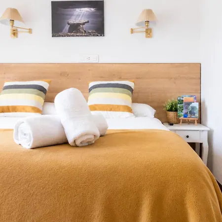 Guest house Uxarte -Alojamiento, Restaurante Y Piscinas